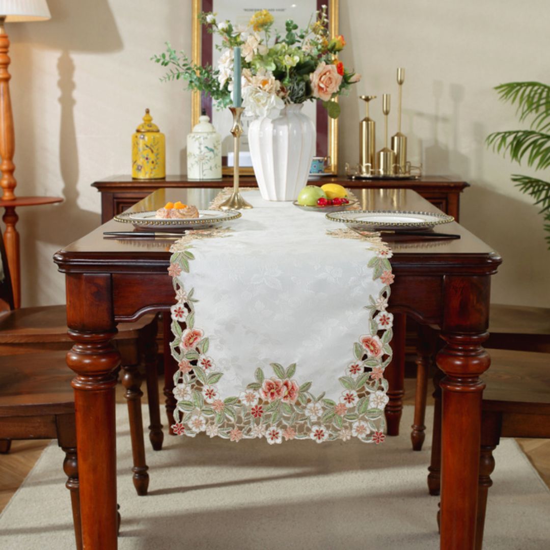Cutwork_Tissue_Dining_Table_Runners