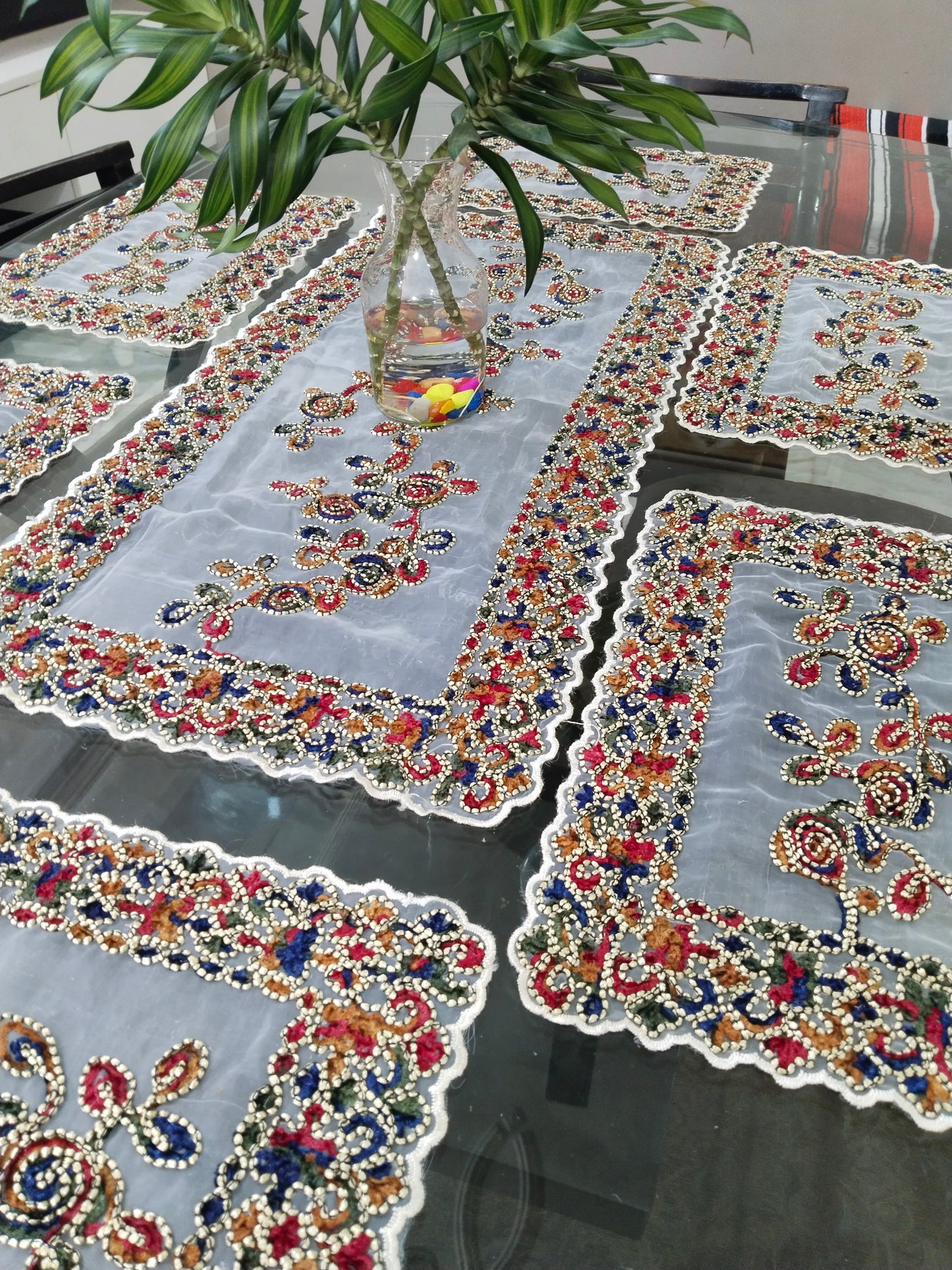 Tissue Rectangle Table Mats With Runner (6+1)