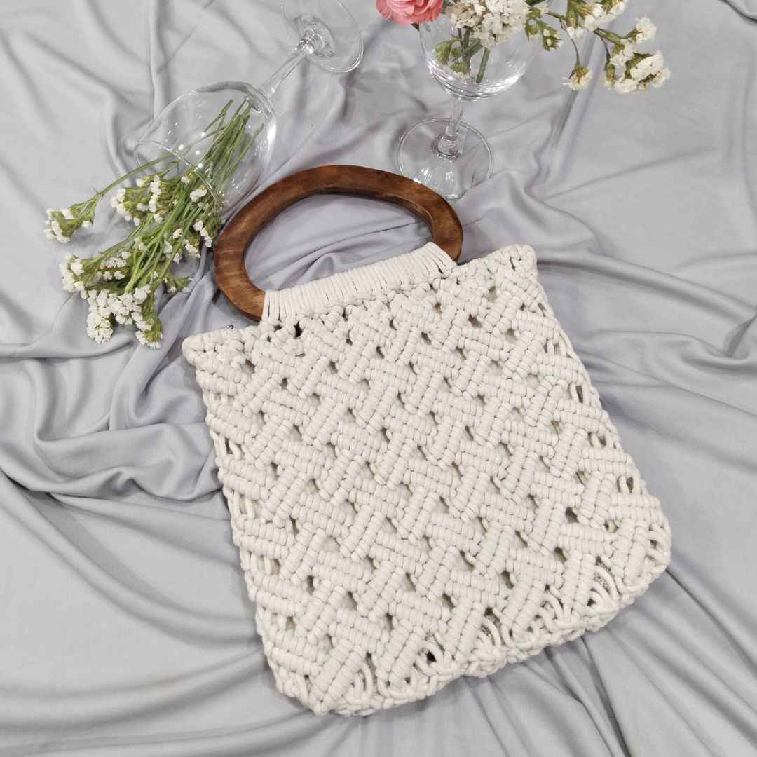 White-Macrame-Knotted-handBag-macrame-sling-bag