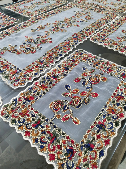 Tissue Rectangle Table Mats With Runner (6+1)