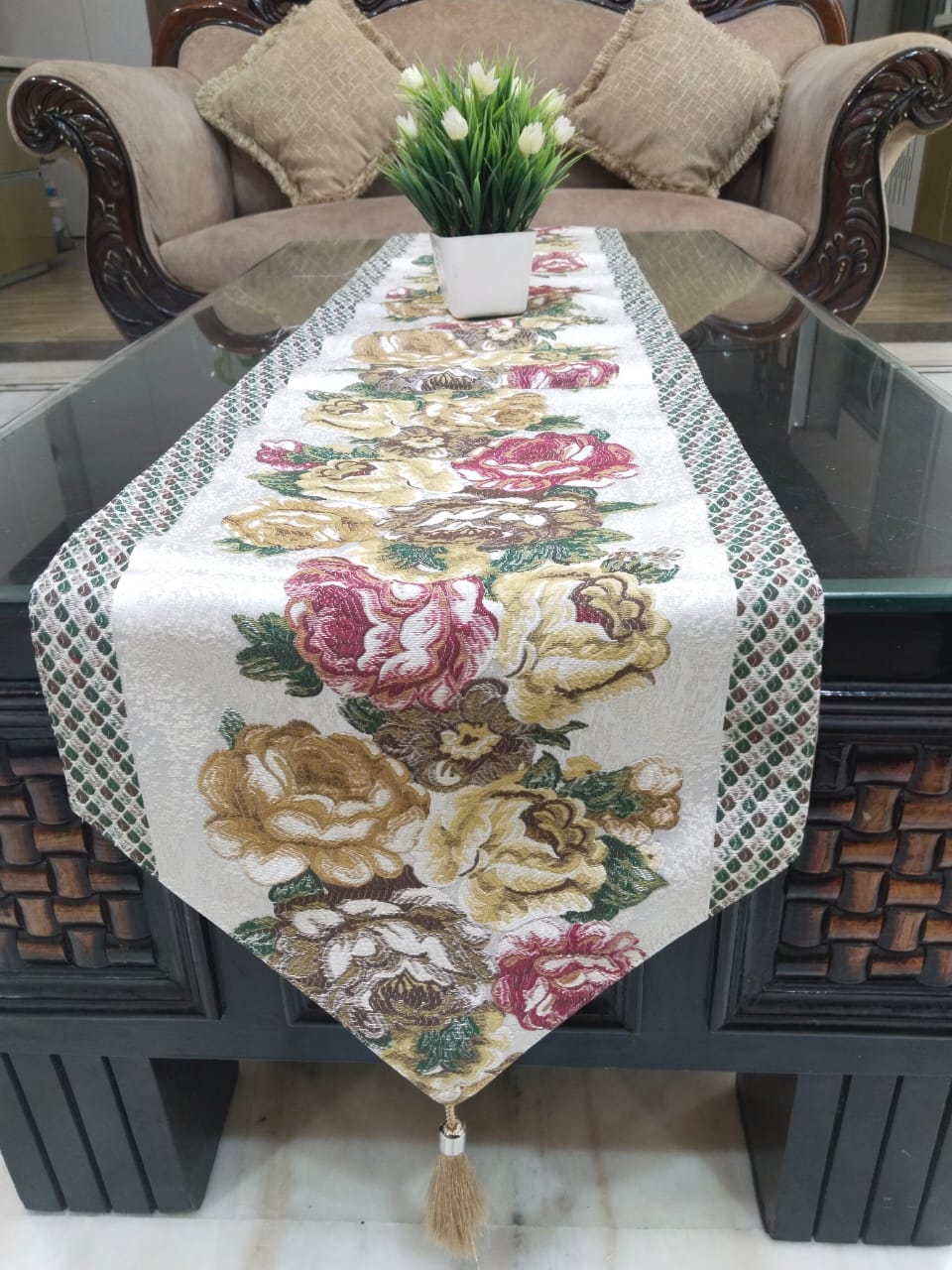 Jacquard Table Runner