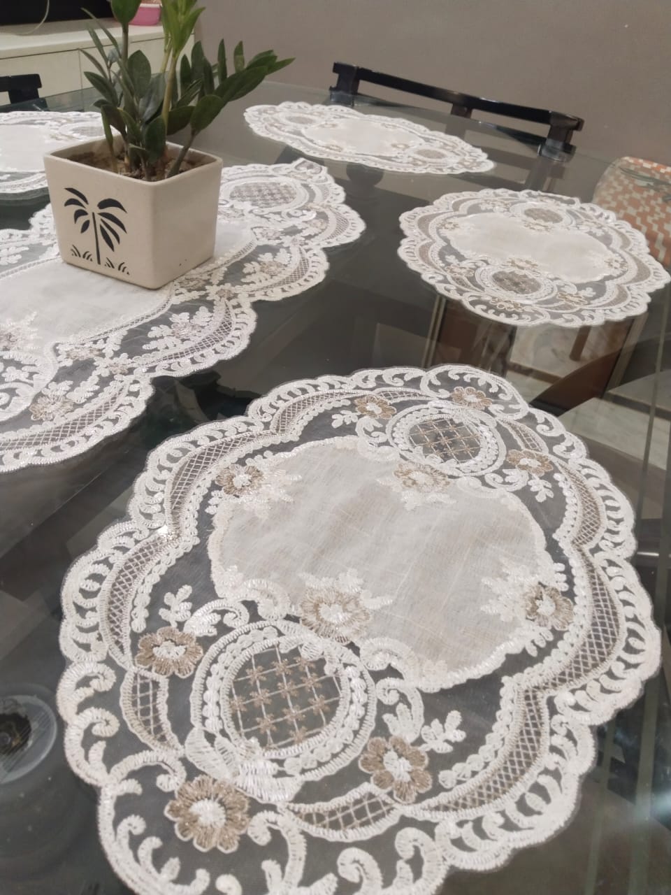 Tissue Embroidered Table Mats And Runner Combo