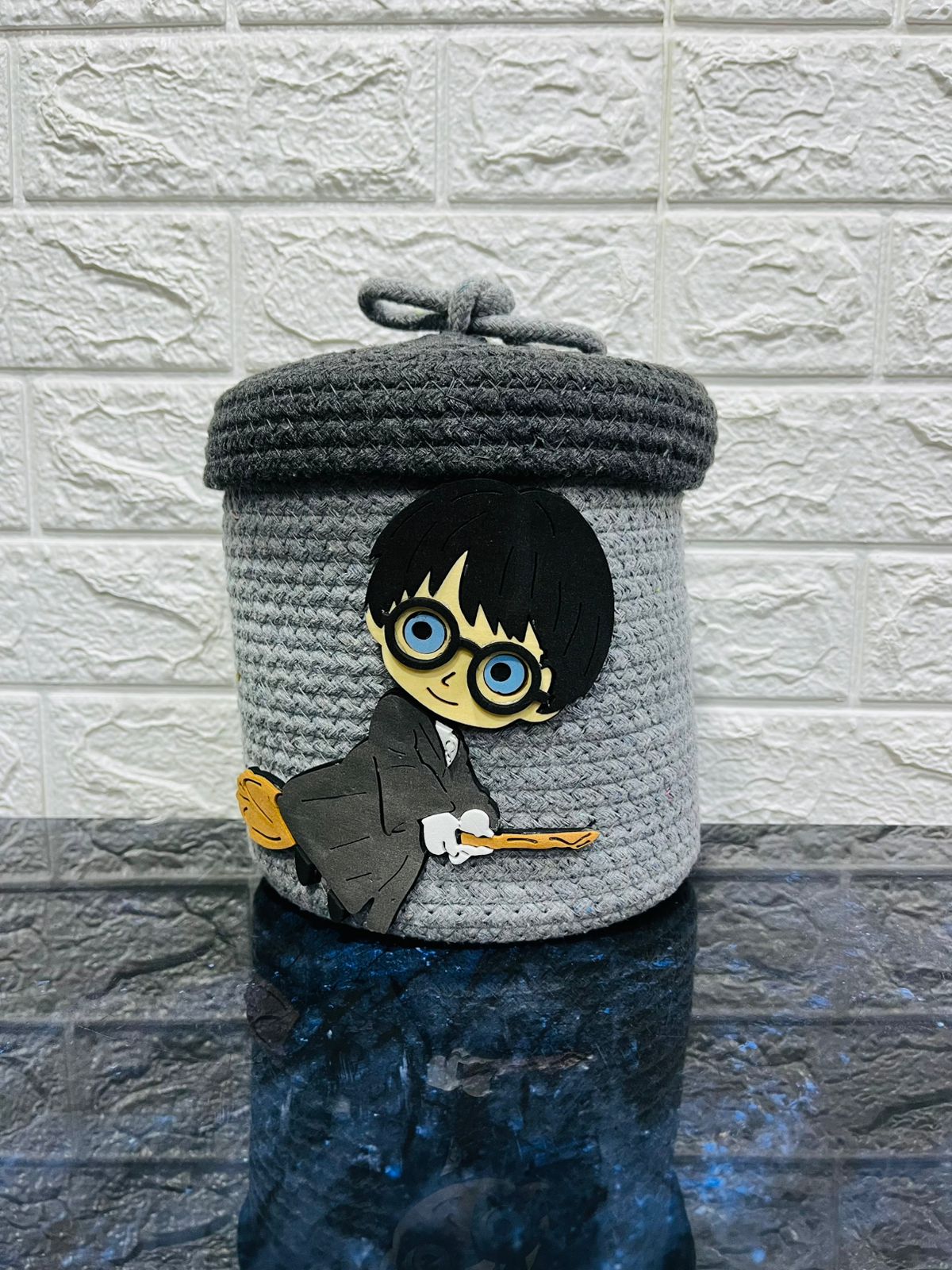 Small animal face Basket wid lid