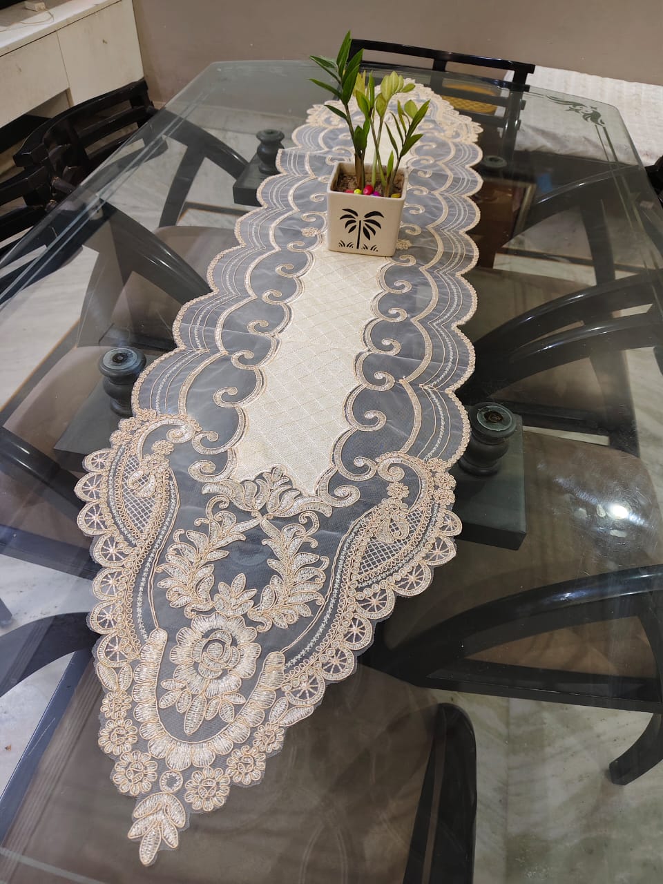 Tissue Embroidered Table Mats And Runner (Combo)