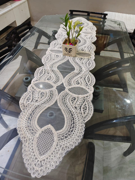 Tissue Embroidered Table Mats And Runner (Combo)