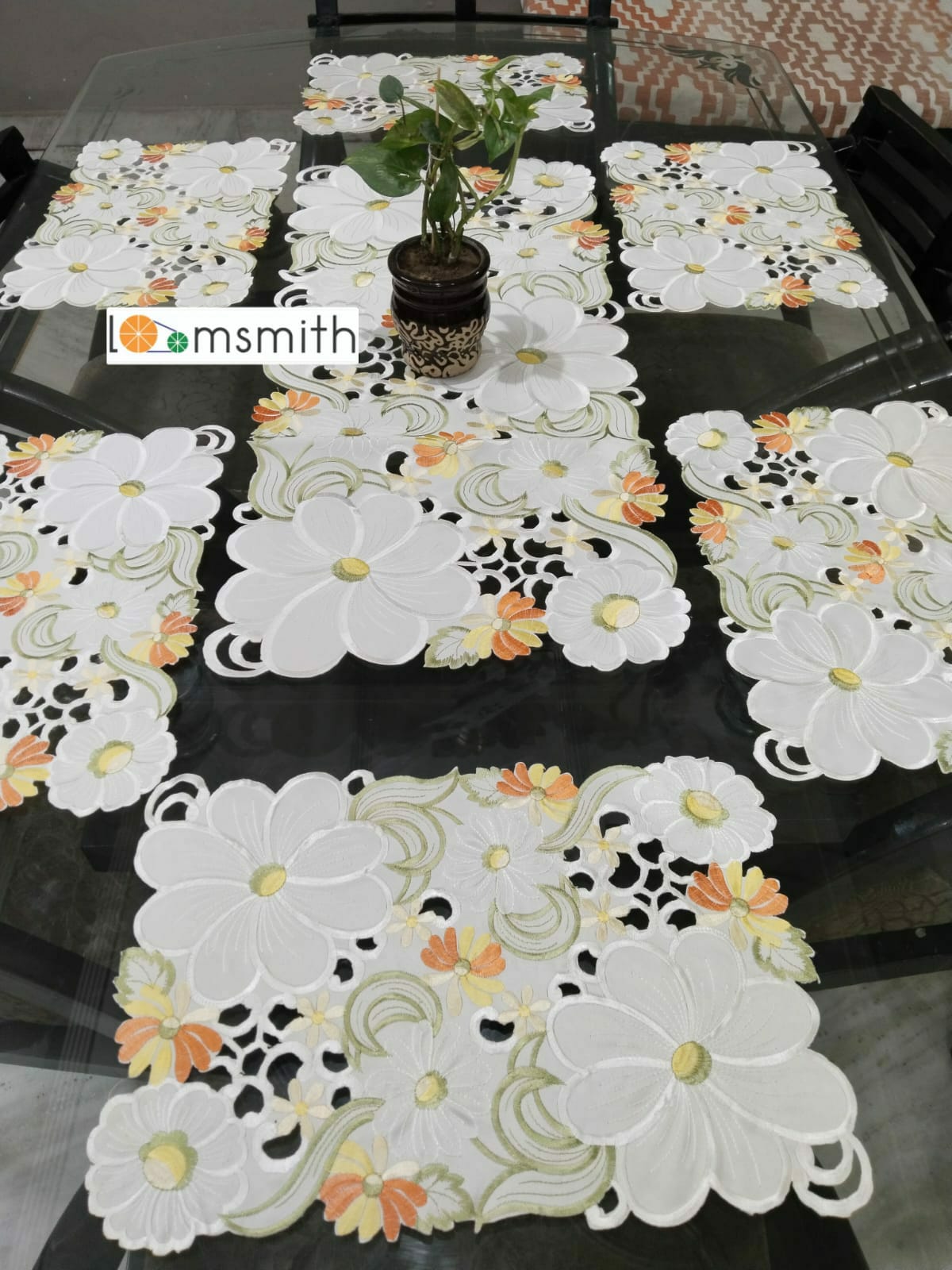 "Stylish table Mats featuring a beautiful design, perfect for elevating your dining table setting."
Table mats set of 6