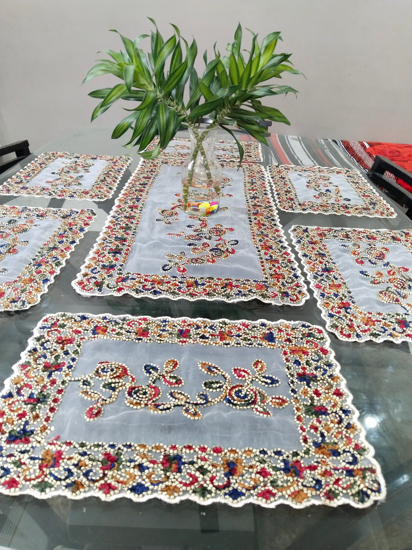 Tissue Rectangle Table Mats With Runner (6+1)
