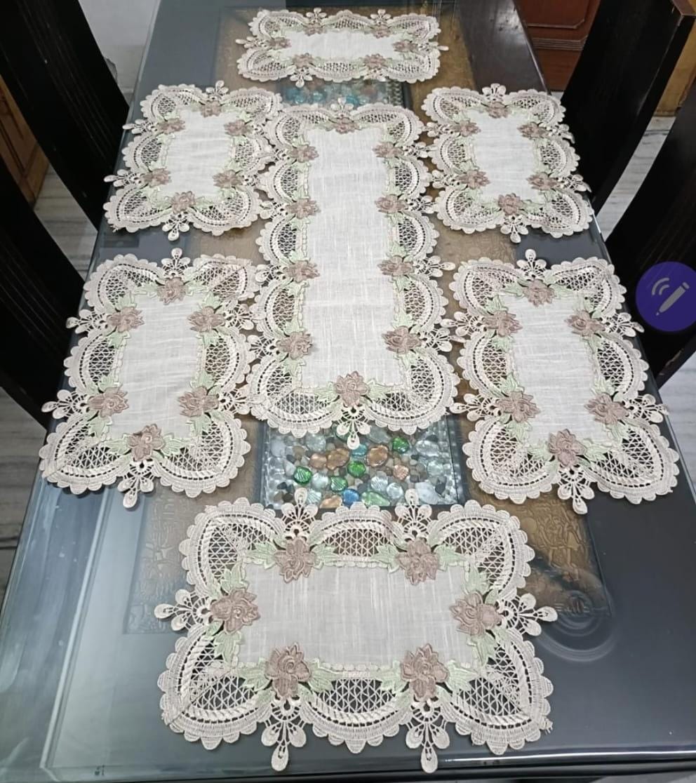 Embroidered Table Mats And Runner Combo