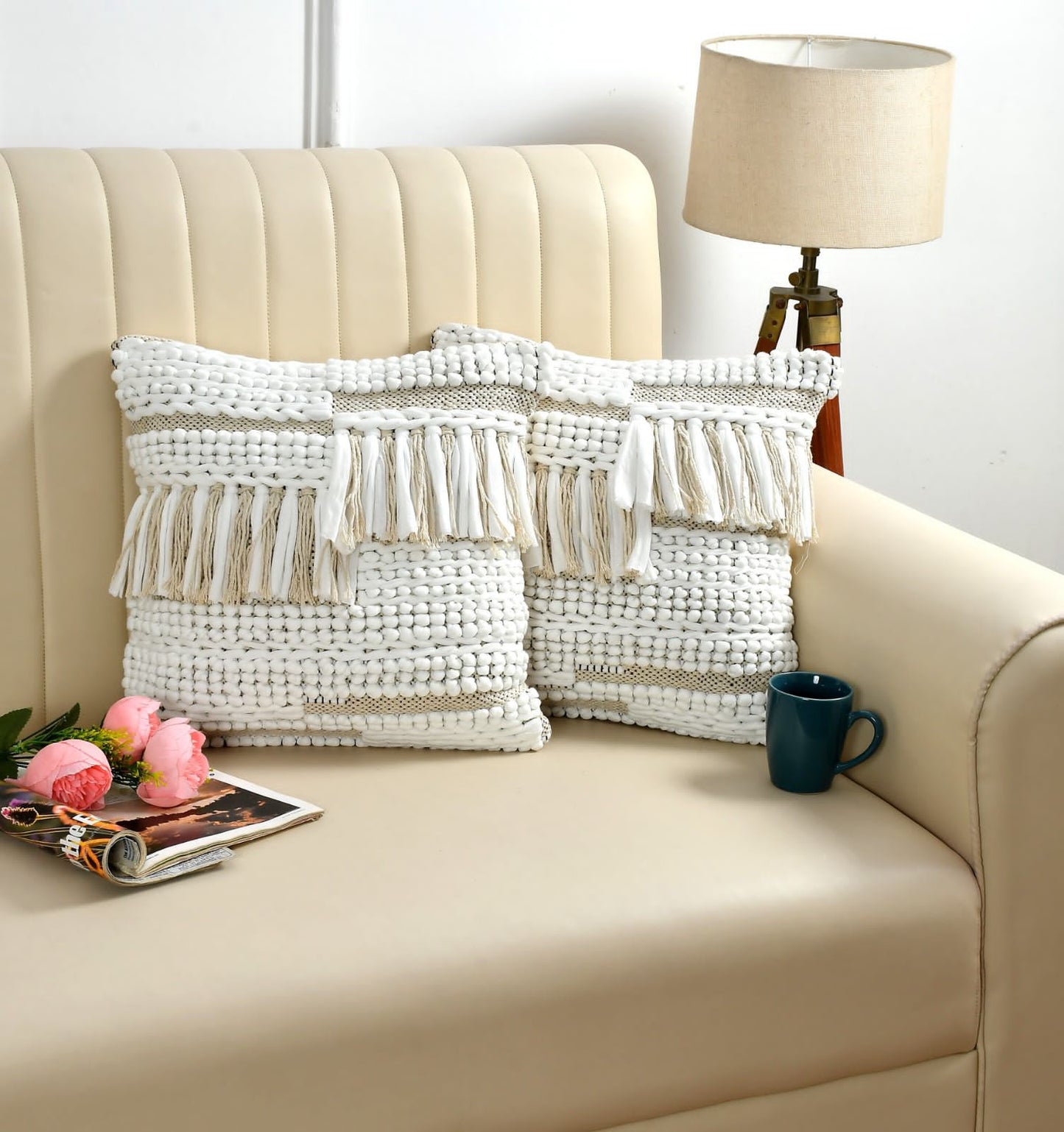 Boho tufted cushion cover with tassels