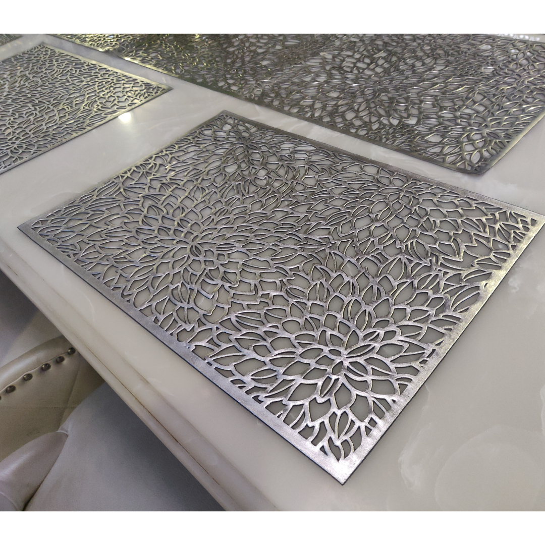 loomsmith-laser-cut-metallic-dining-set-for-six-seater-rectangular-placemats-with-one-runner-in-silver-color