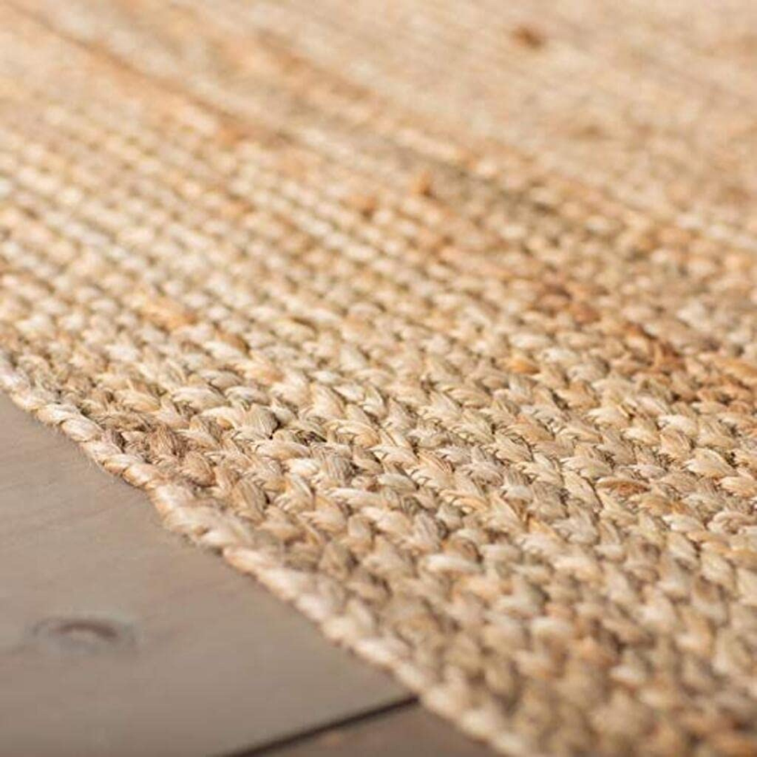 Loomsmith-Jute-rug-in-rectangular-shape-full-view-handwoven-braided-pattern-close-view