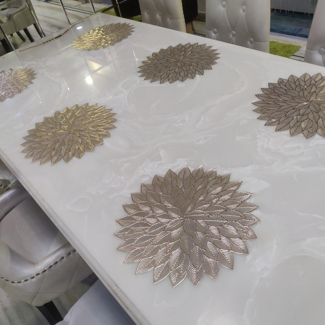 loomsmith-petal-laser-cut-metallic-dining-table-placemats-gold