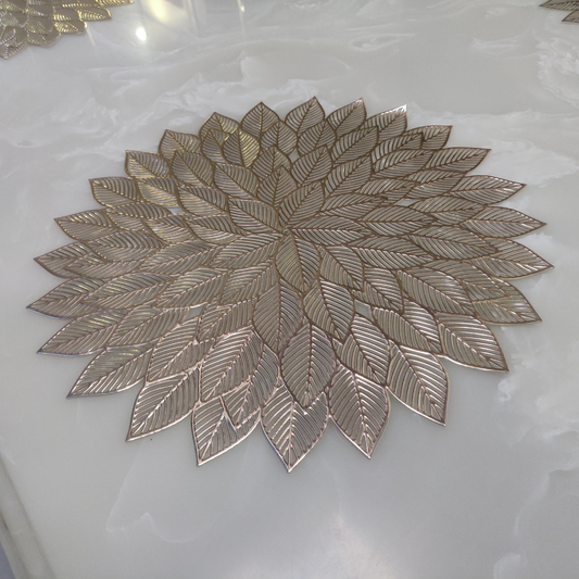 loomsmith-petal-laser-cut-metallic-dining-table-placemats-gold-zoom-view
